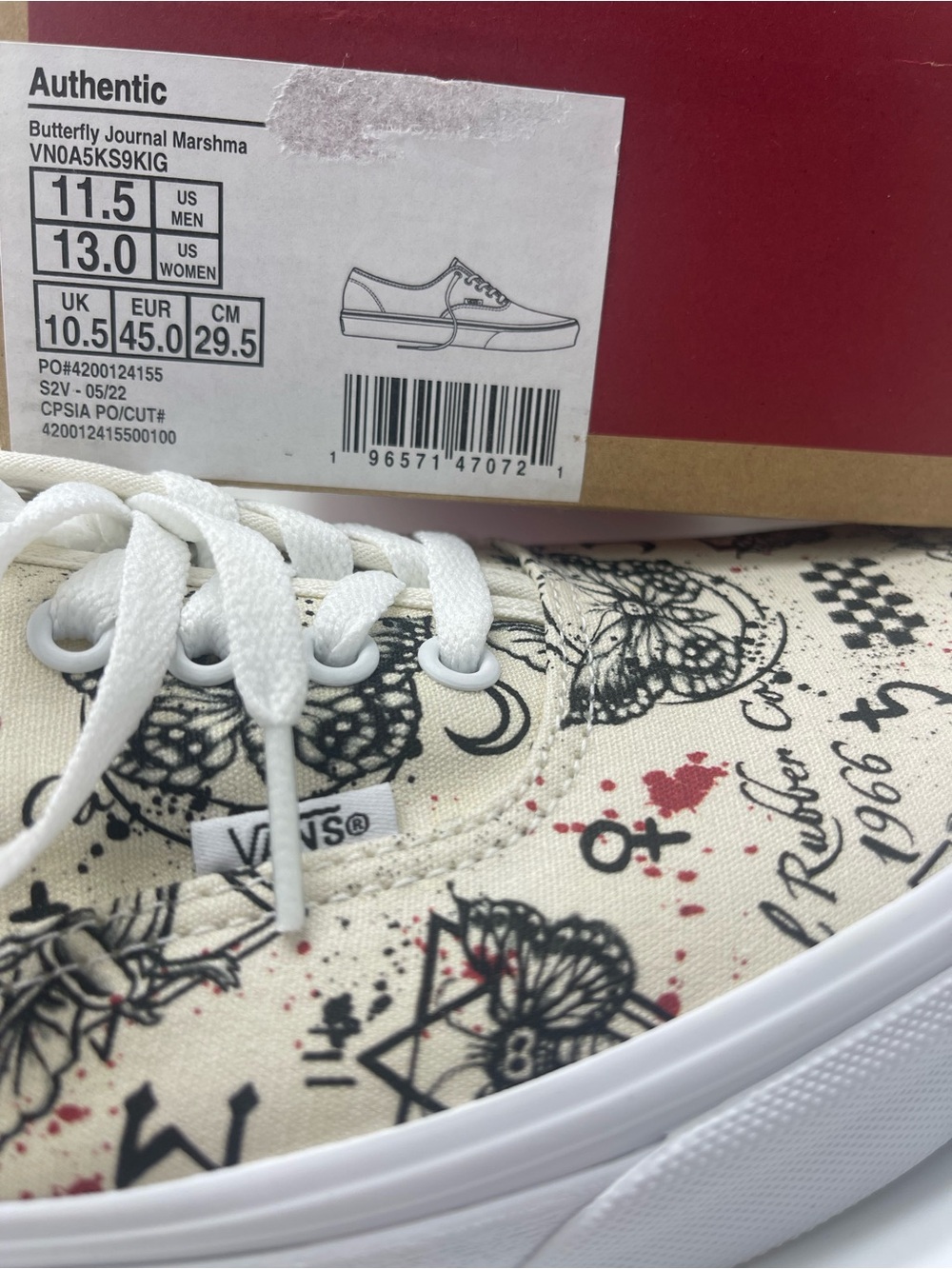 Vans Men’s Autentic Butterfly Journal Marshmallow
VN0A5KS9KIG Sneakers
Tattoo - Picture 16 of 16